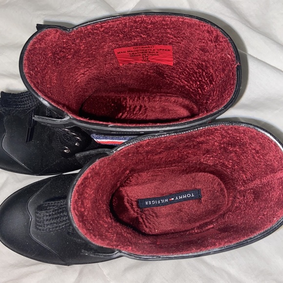 Boots - Picture 4 of 5